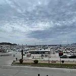 Marina 2-c Appartement *